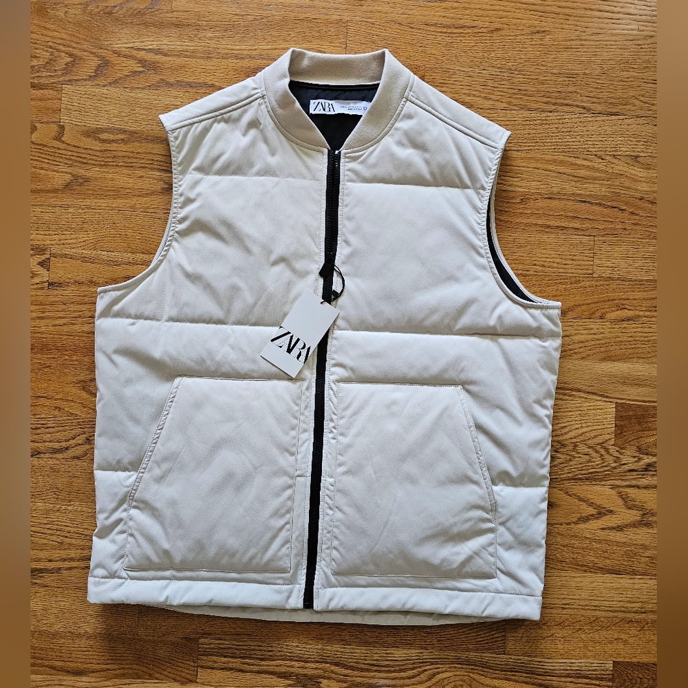 Zara Mens Ivory/Cream Puffer Vest with Black Zipper Size XL